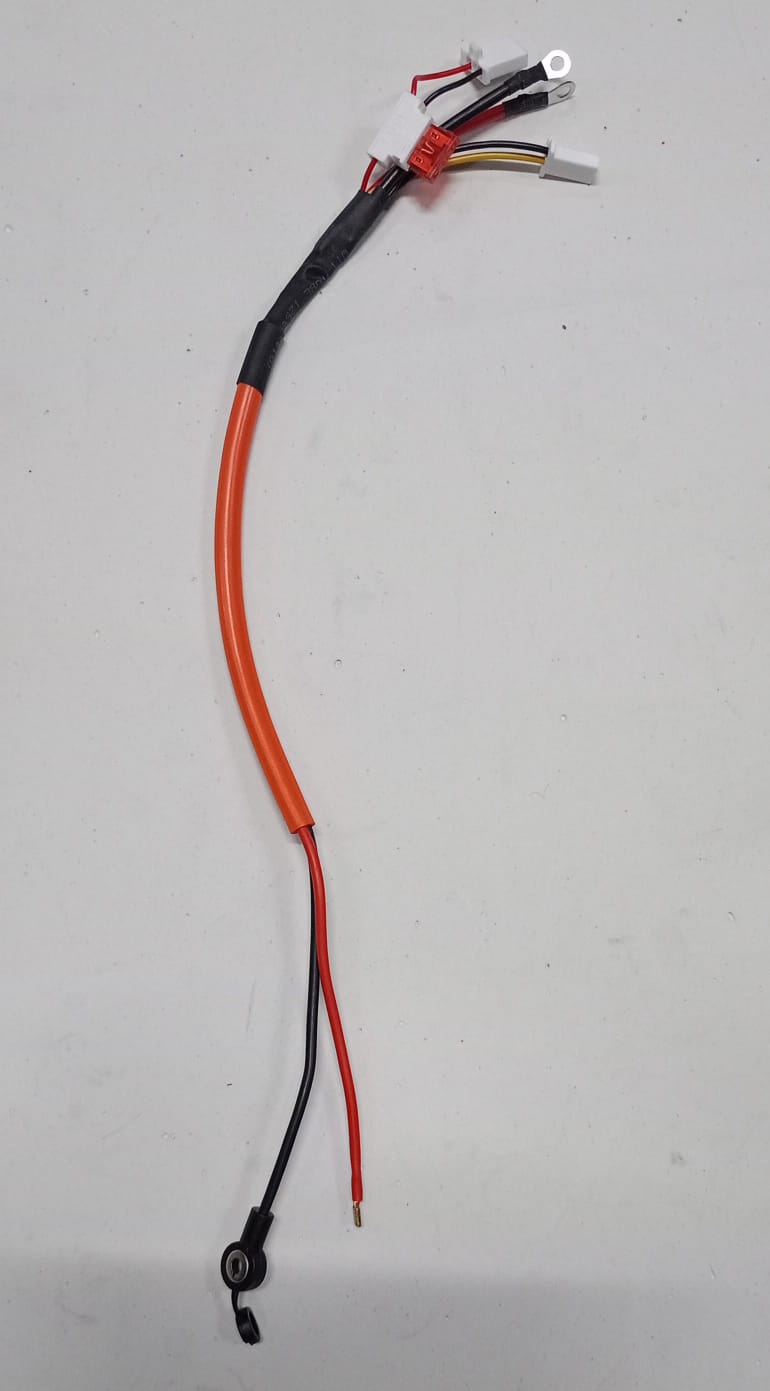 APM2 Sigorta-Akü Bağlantı Kablosu(28Cm) - Voltapar